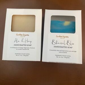 New in Box Set of 2 Handcrafted Soaps